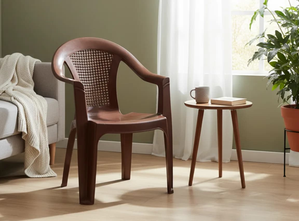 RAMA  ARM CHAIR — Brown