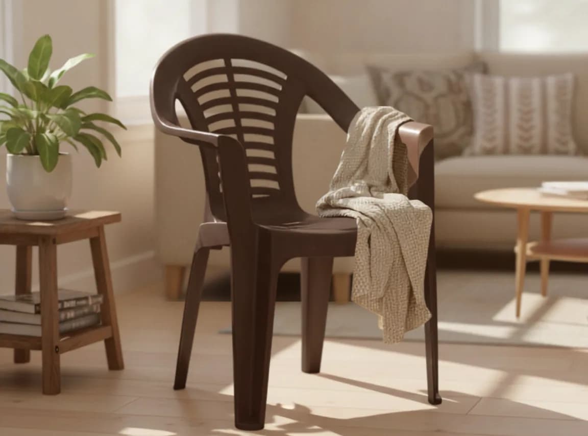 BESAN ARM CHAIR — Brown